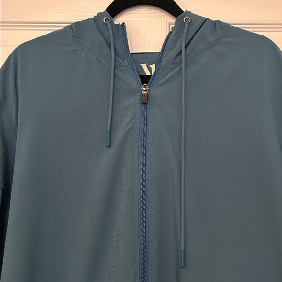 Vuori Stonesteps Windbreaker Jacket in Tide - Picture 3 of 9